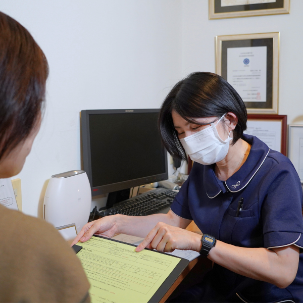 コース治療契約、承諾書読み合わせ、精算